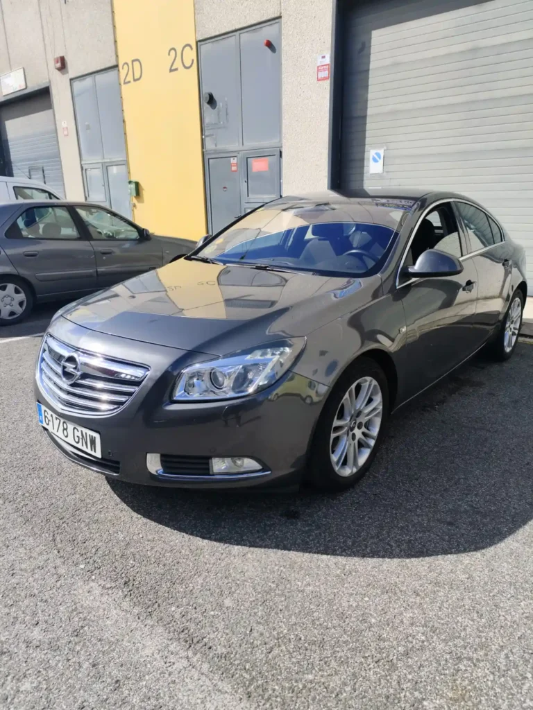 Opel Insignia 2.0 frontal
